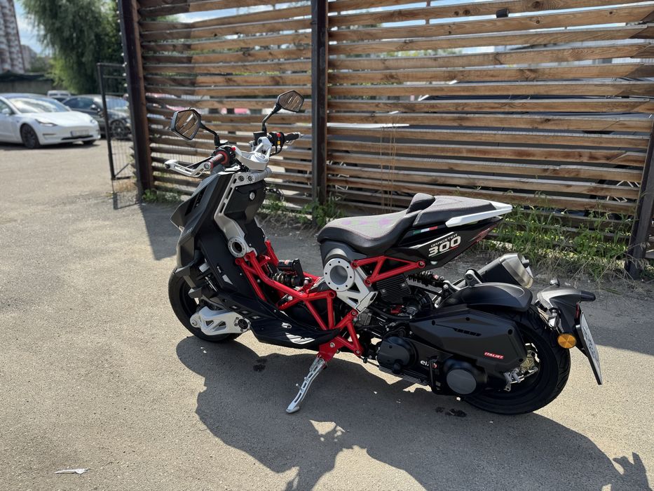ITALJET Dragster 300 Агресивний Скутер