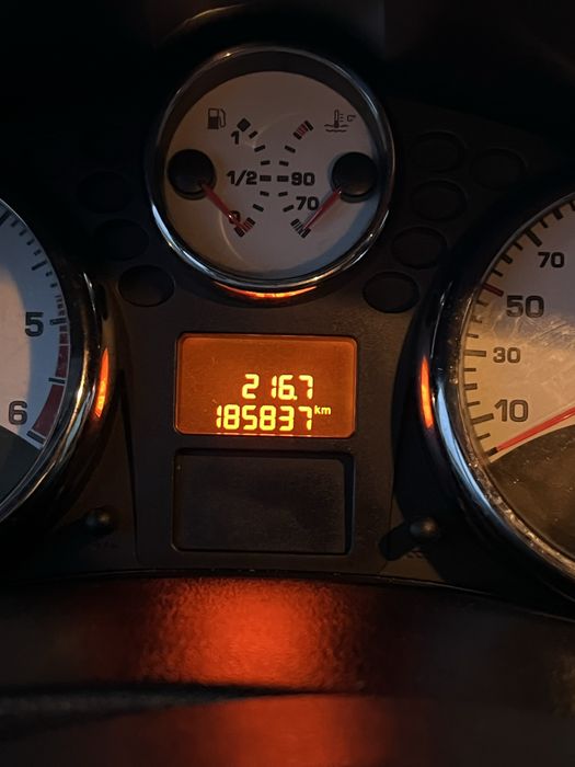 Продам Peugeot 207