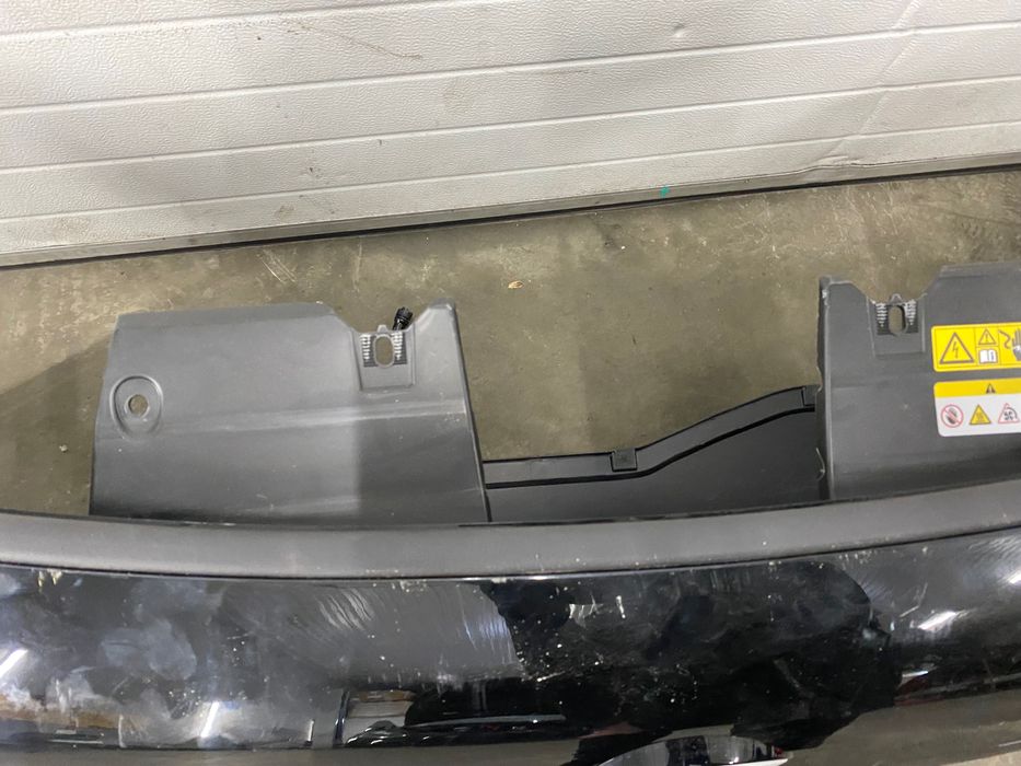 Бампер на volkswagen id 4 Зборі