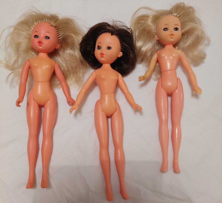3 bonecas Tucha com roupas e acessórios originais
