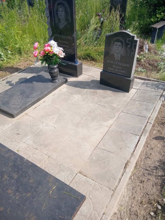 Уборка могилок прибирання могилок на кладовищі