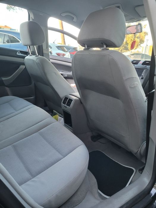 Volkswagen Golf V 1.4 gasolina