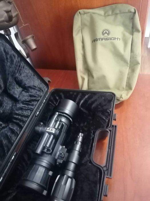 Mira de visão noturna Adaptador Frontal Armasight estado imaculado