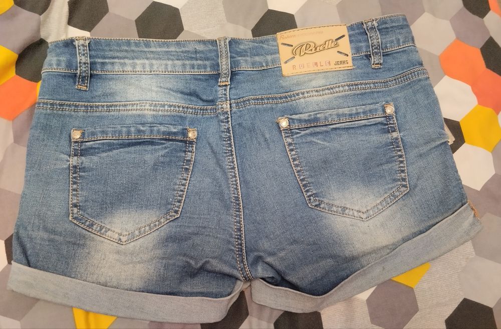 Женские джинсовые шорты