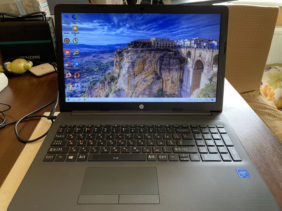 Ноутбук HP 250 G7