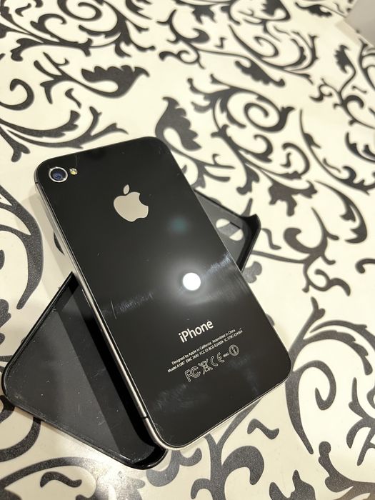 iPhone 4s 32gb Neverlock ІДЕАЛ 250$