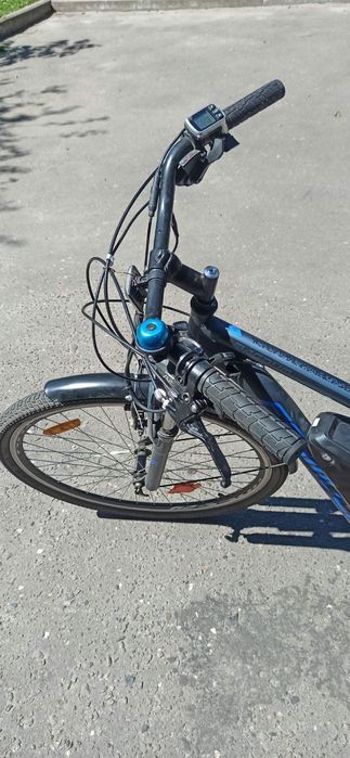 Електро велосипед є 2 акумулятори один акумулятор новий ще гарантія