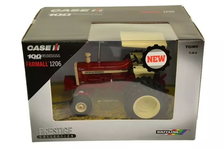 Britains traktor Case IH Farmall 1206. Tomy. Nowy Produkt