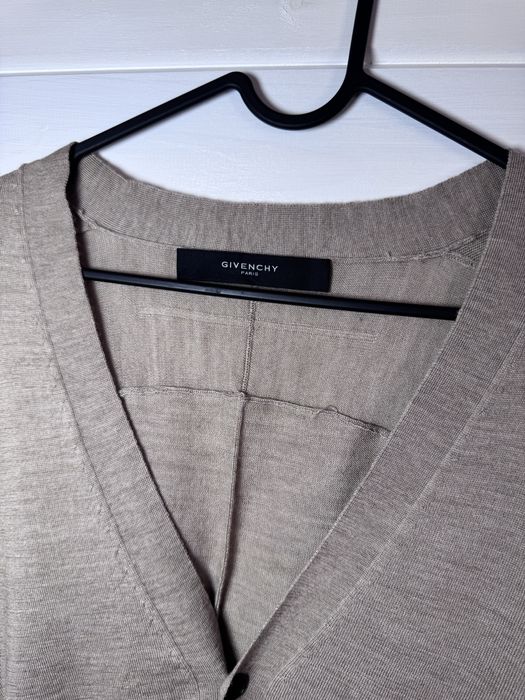 Кардиган, кофта , светр  Givenchy Paris Mр