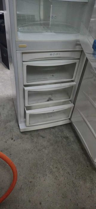 Vendo Frigorífico combinado LG