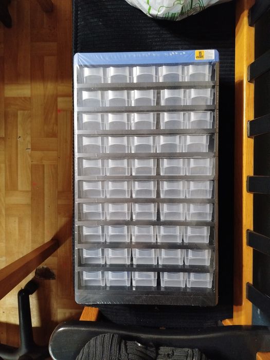 Organizer magazynek z 50 szufladkami ALLiT