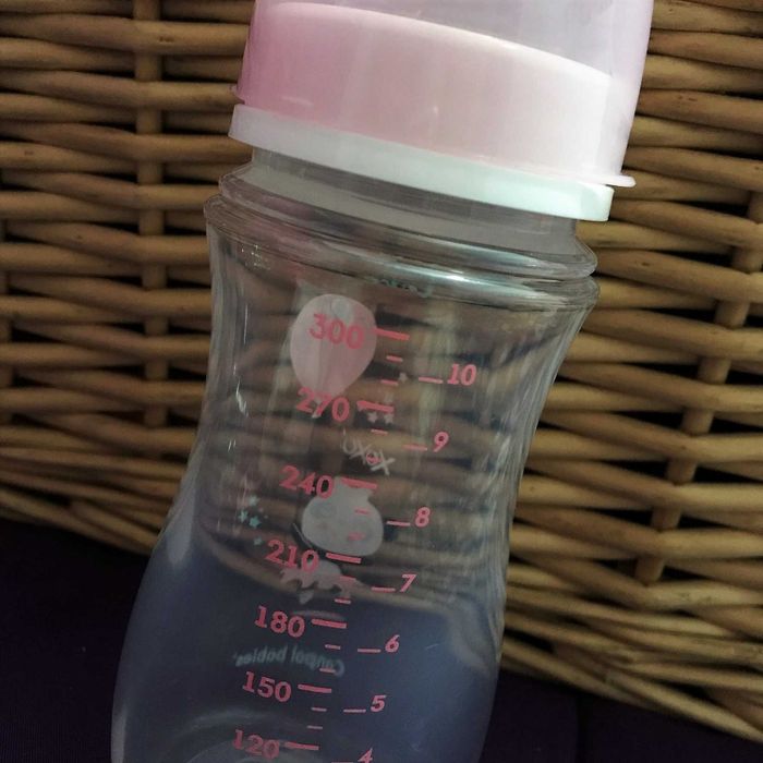 Conjunto biberões e chucha para frutas