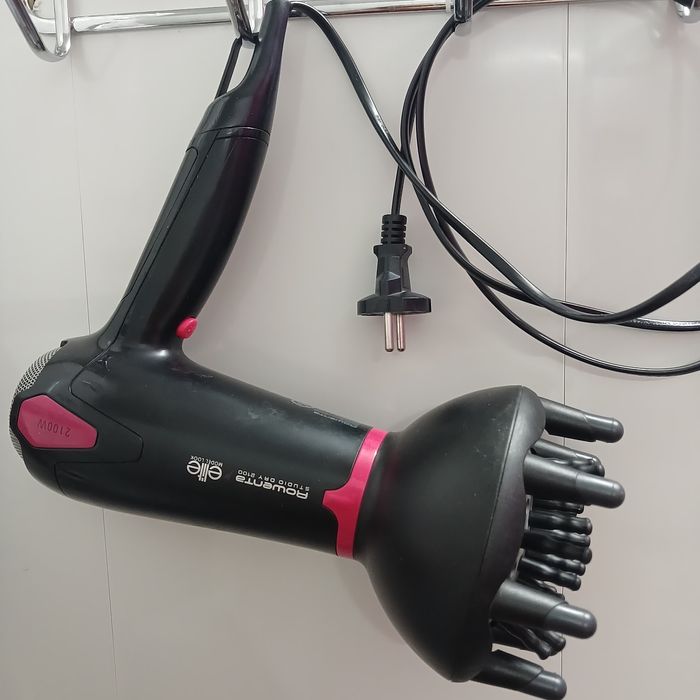 Фен з дифузорною насадкою