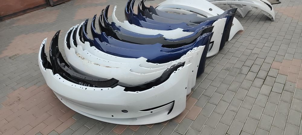 Tesla model 3 2017-2023 бампер передний и задний комплект