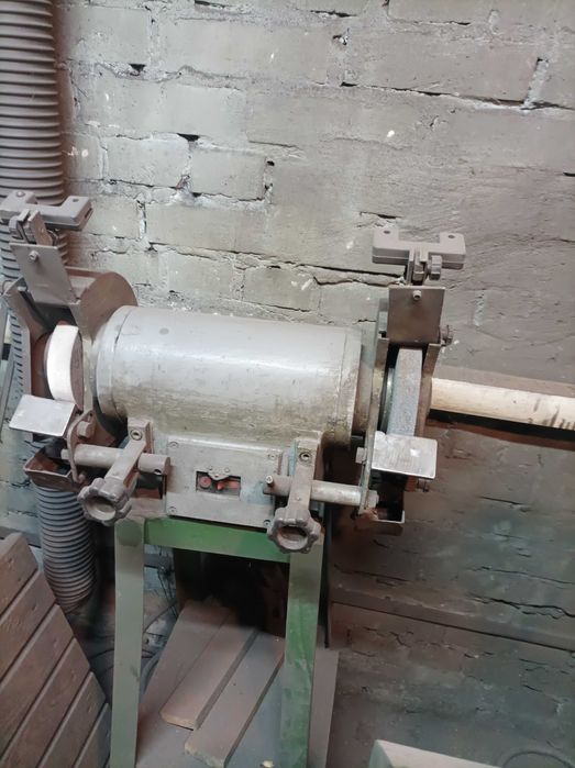 Наждак станок для загострення