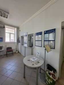 приміщення банку 150,7 кв, 1/4 ділянки 0,0427 га Броди, Залізнична 17