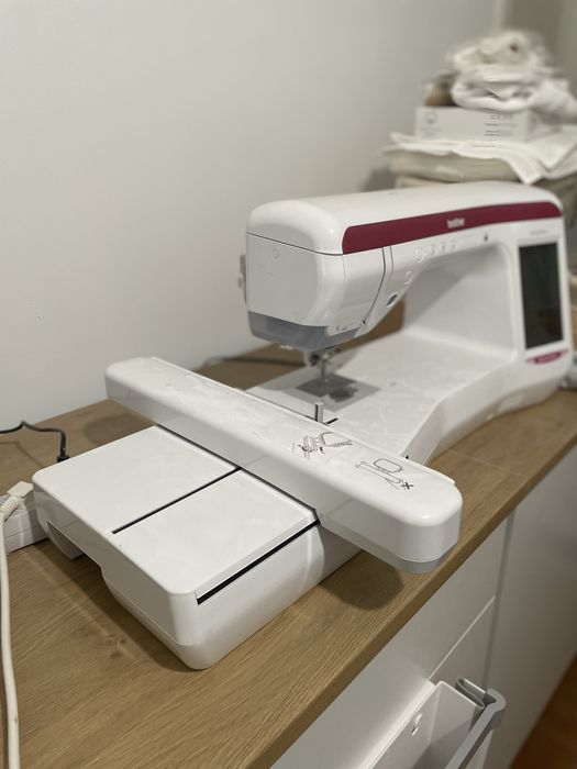 Brother Innovis V3 Limited Edition - NOVA