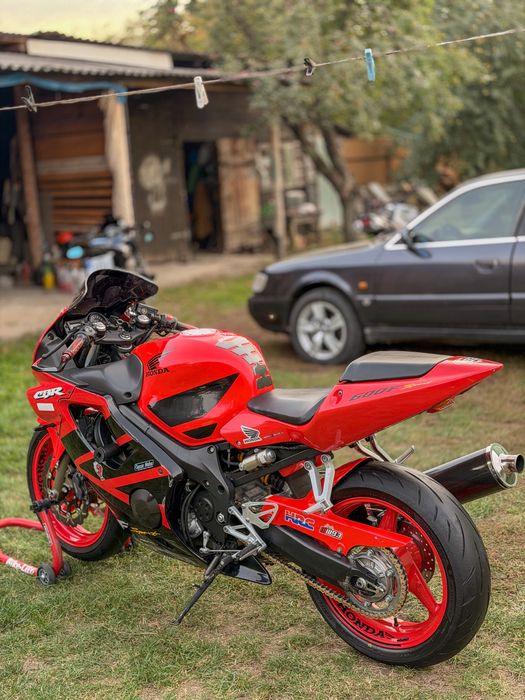 Honda CBR600f4i
