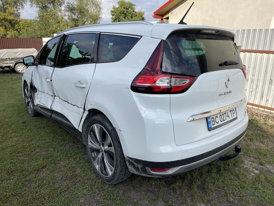 Продам автомобіль Рено Сценік 4 (гібрід асистент) 12.2017р