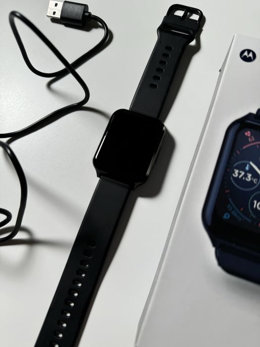 Смарт годинник Moto Watch 70, motorola