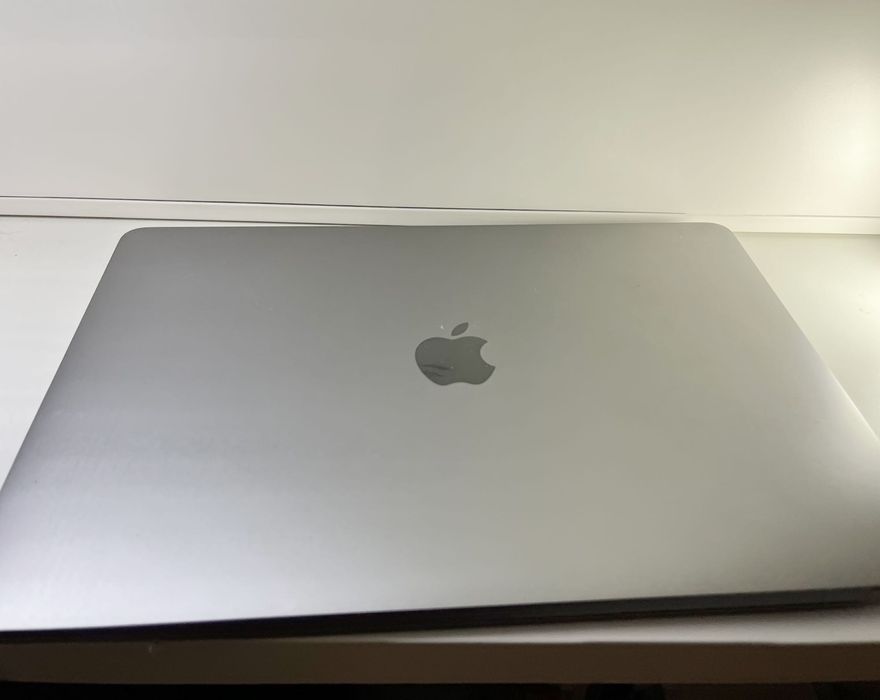 MacBook Pro 13” 2020 (Touch Bar, 16GB RAM) — Para Peças64739758485763120