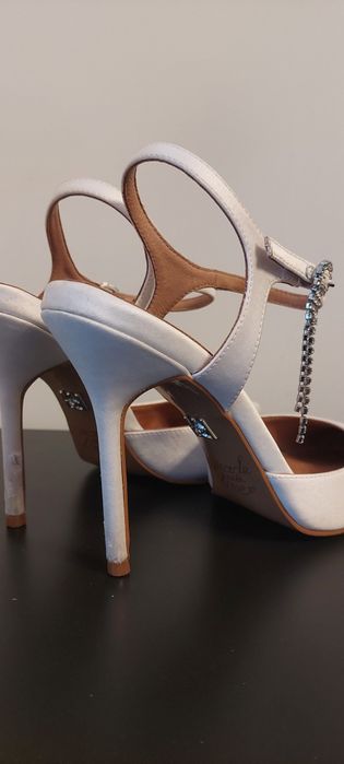 Buty ślubne, białe szpilki. Kazar, rozmiar 38