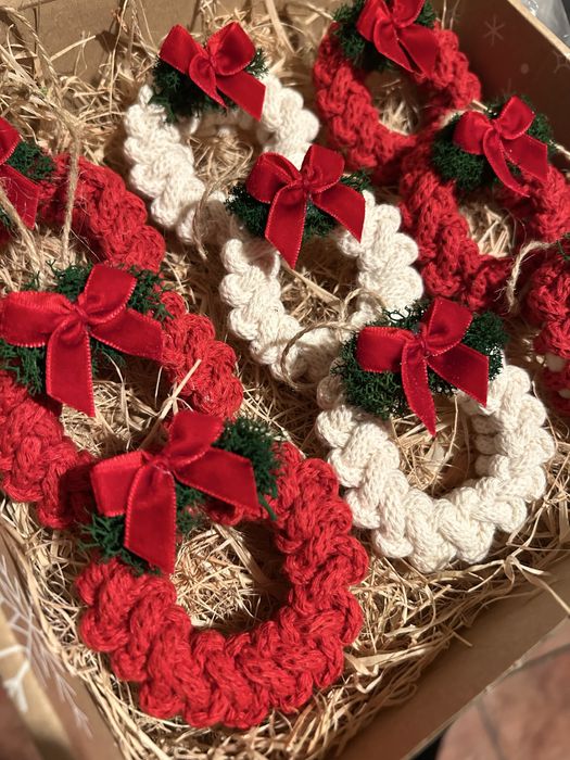 Dekoracja choinkowa zawieszki na choinke wianki na Boże Narodzenie