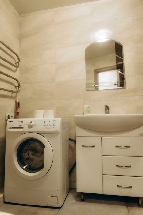 ЦЕНТР 2-кім квартира. вул Качали + Звітні документи