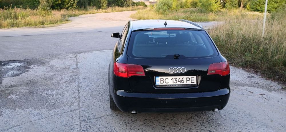 Автомобіль Audi A6