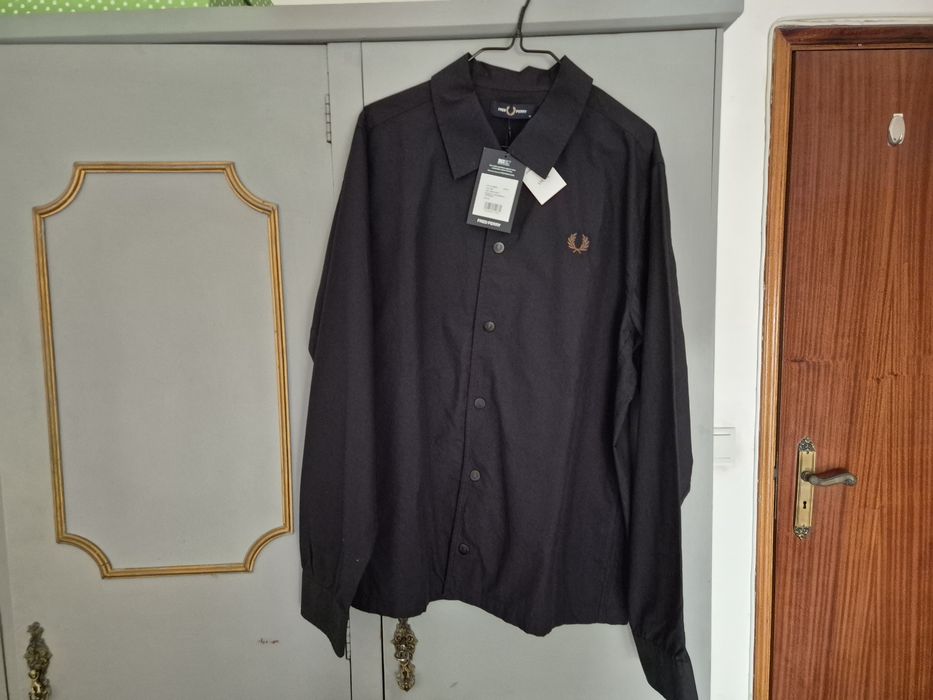 (Nova a estrear) Fred Perry Overshirt (azul marinho, com etiquetas)