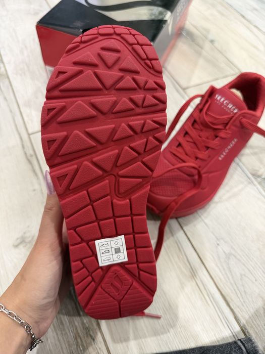 Skechers Stand On Air кросівки 39 (йде на 38 розмір)