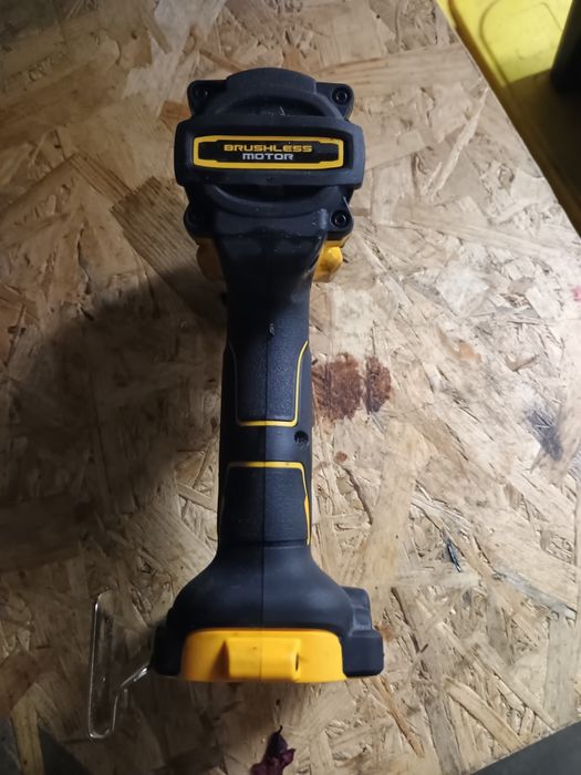 Klucz udarowy DeWalt DCF921
