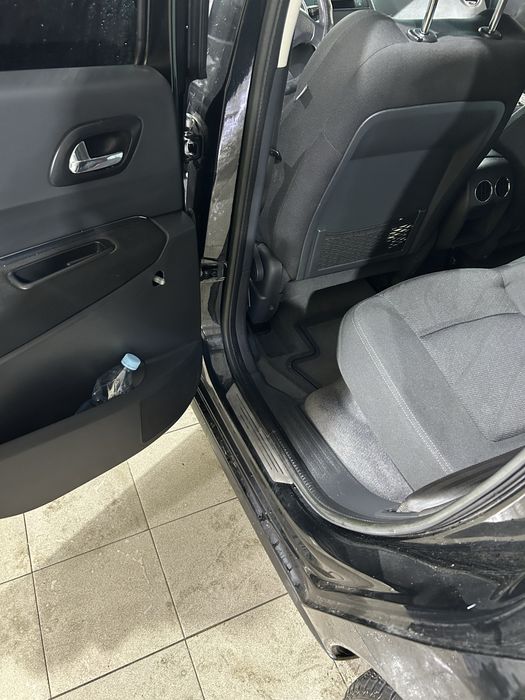 Продам Пежо 3008 1.6 HDI 2011 року