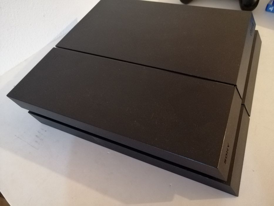 Playstation 4 + jogos