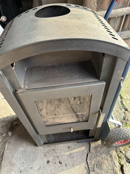 Kominek wolnostojący 6,5 kW Saturn Spekstein