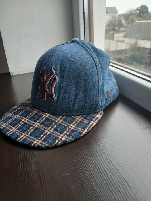 Продам кепку New Era Genuine merchandise