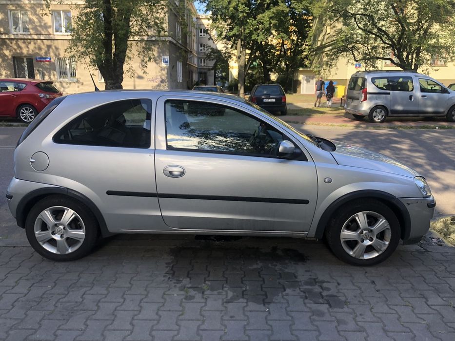 Opel Corsa OKAZJA! Corsa C, 2004 - drobne naprawy, wielki potencjał!