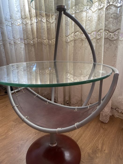 Стекляный столик