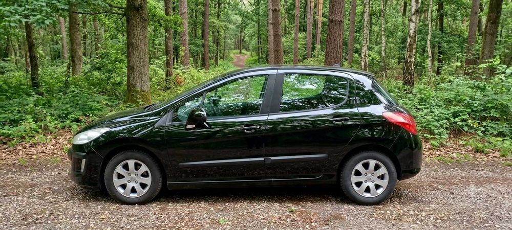 Vendo Peugeot 308 em muito bom estado.