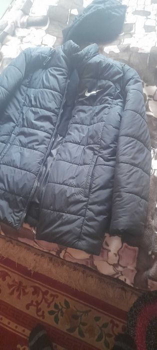 Продам зимнюю куртку