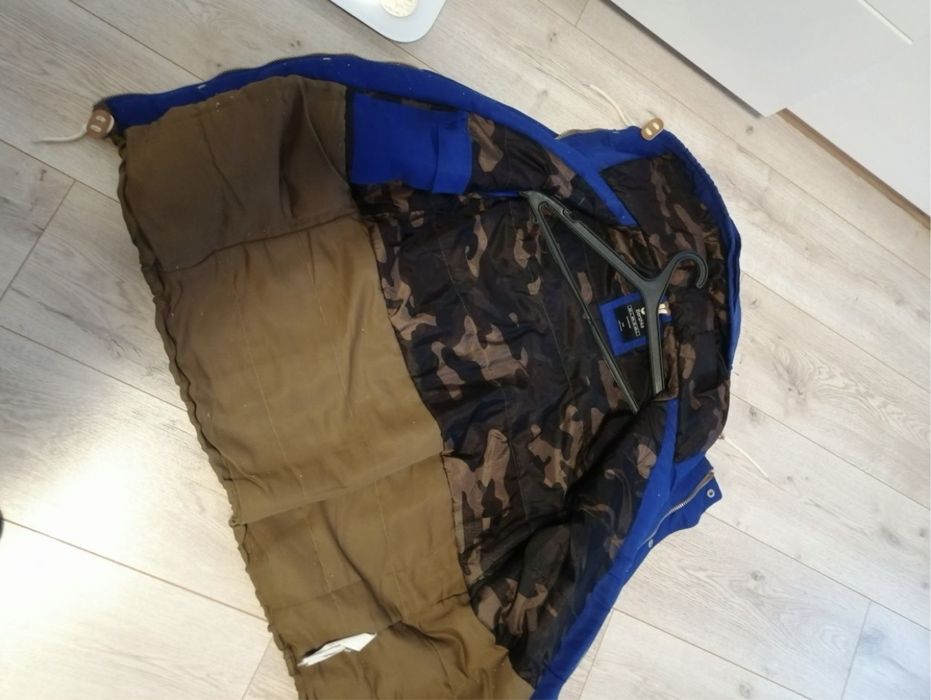 Чоловіча куртка, розмір L Bershka + сумки у подарунок M L nike puma