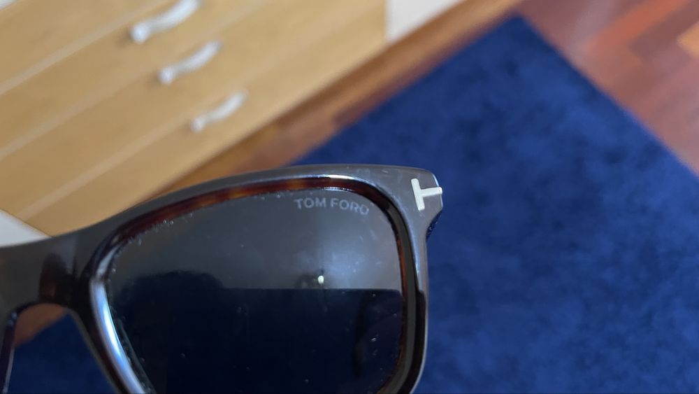 Tom Ford Barron FT1179 – Óculos de Sol Tartaruga