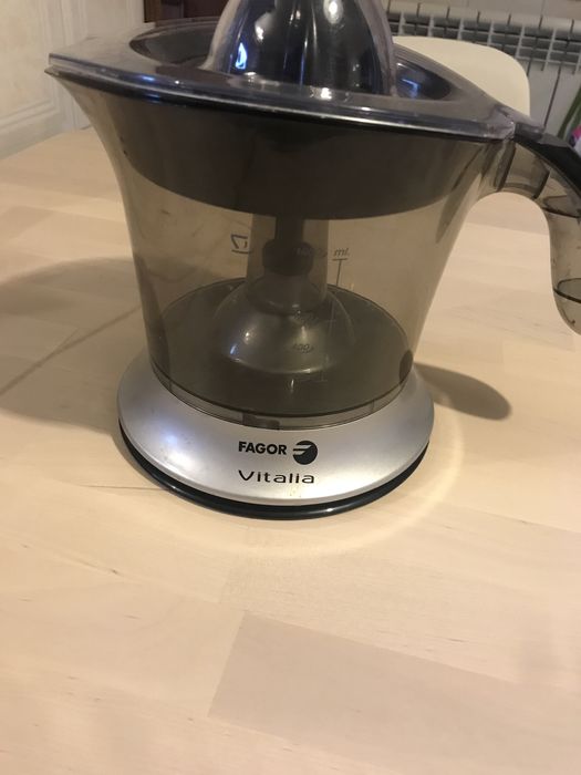 espremedor citrinos electrico fagor