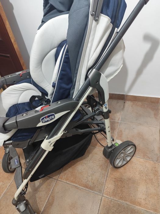 Carrinho bebé da Chicco, ovo e adaptador