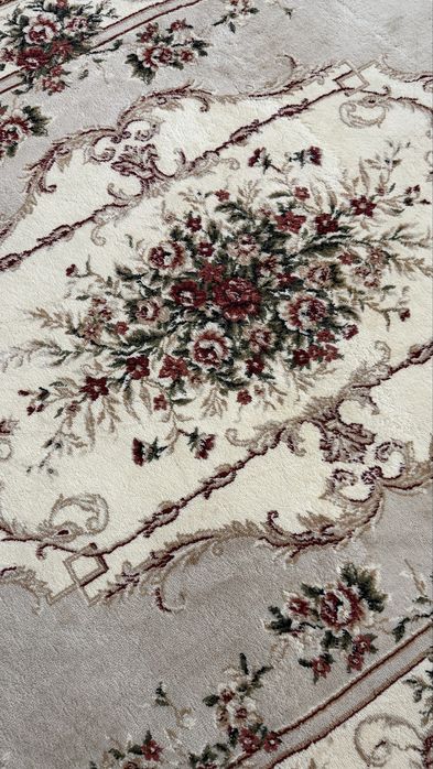 Килим, коврова доріжка, коврове покриття