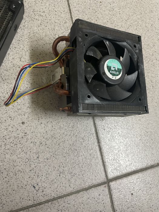 Water Cooler Corsair H100 + Cooler AMD FX
