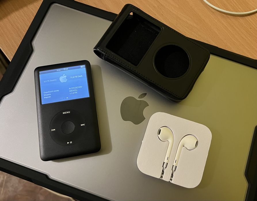 iPod Classic 6gen 80gb +EarPods чохол