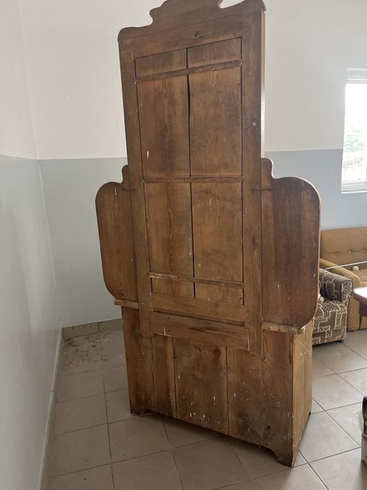 Toaletka z lustrem rzeźbiona