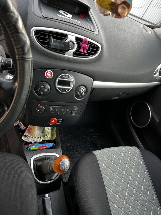 Продам Рено кліо renault clio 2008