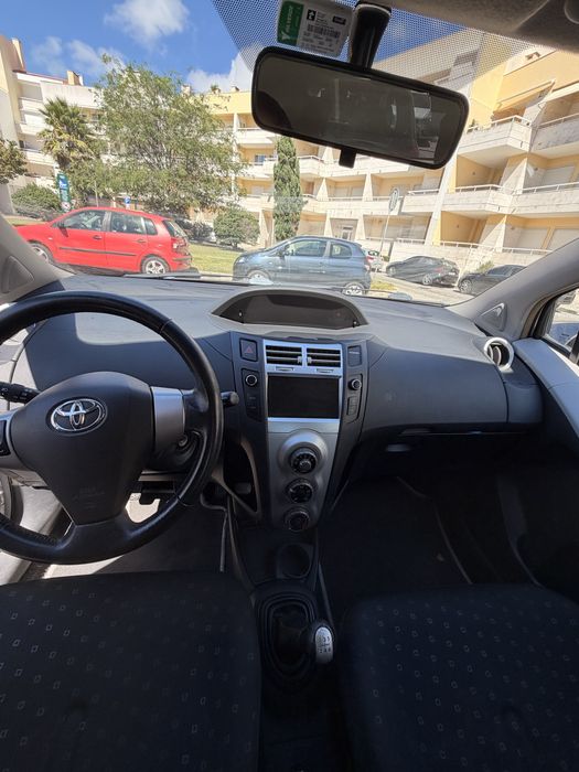 Toyota Yaris — fotografia 7